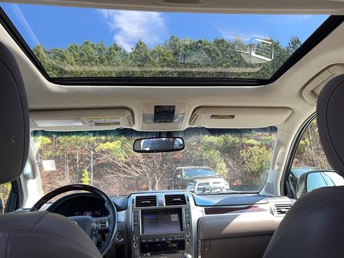 Used 2019 Lexus GX 460 Premium image 27