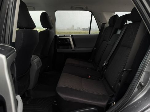 Used 2013 Toyota 4Runner SR5 AWD/4WD image 18