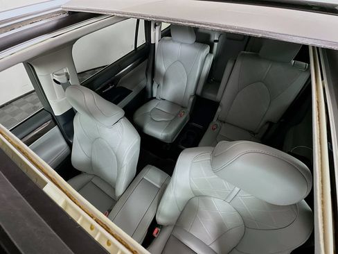Certified 2025 Toyota Highlander Platinum AWD/4WD image 22
