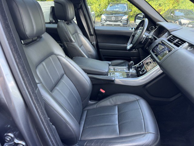 Used 2019 Land Rover Range Rover Sport Supercharged AWD/4WD image 33