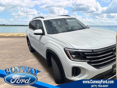 Used 2026 Volkswagen Atlas SE AWD/4WD image 1