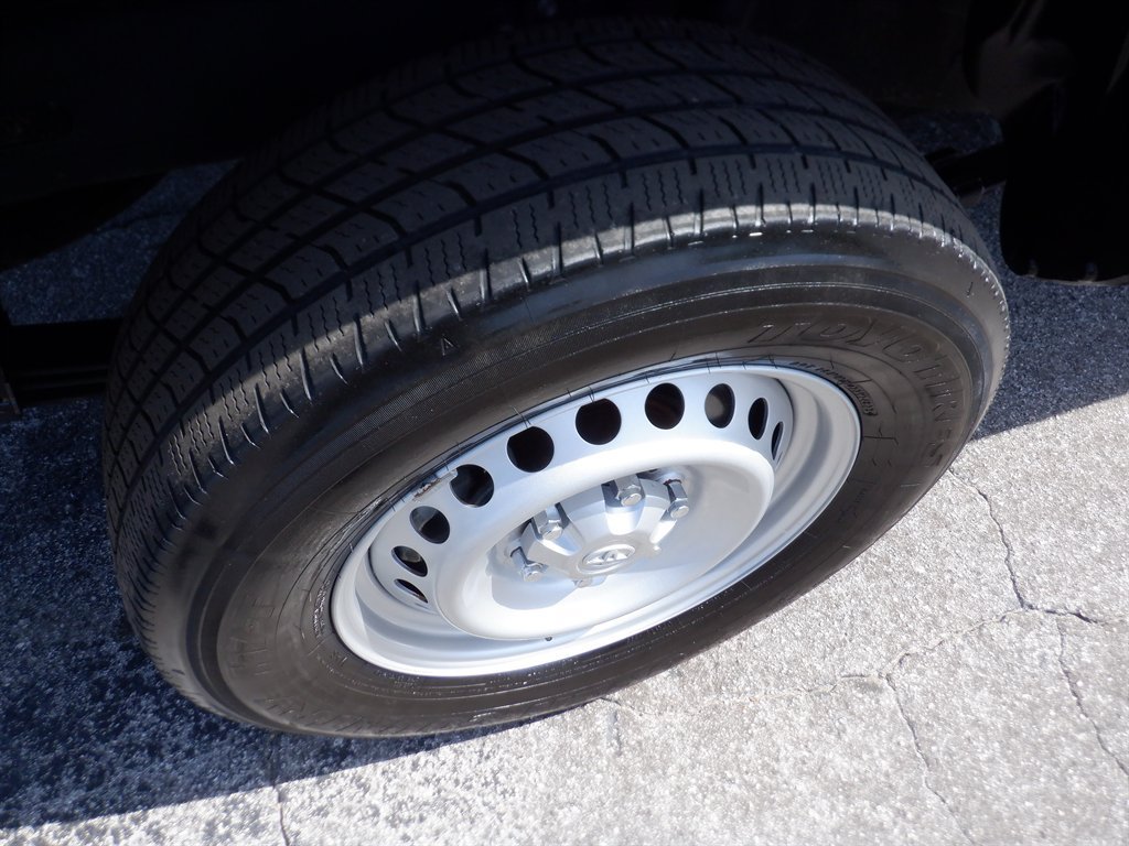 Used 2024 Toyota Tacoma SR RWD image 7