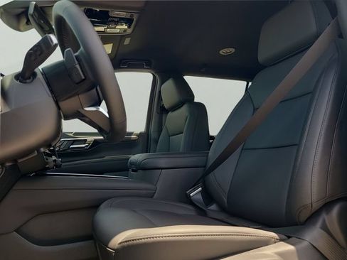 New 2026 Chevrolet Suburban LT w/ Comfort Package RWD image 25