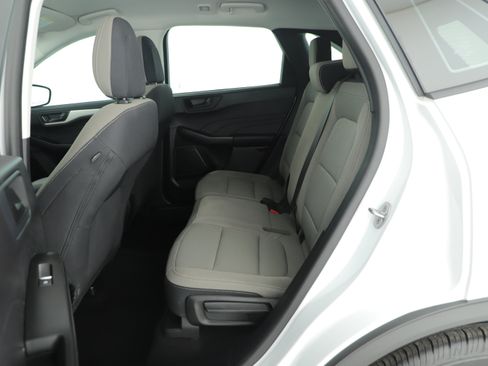 Used 2022 Ford Escape S image 11