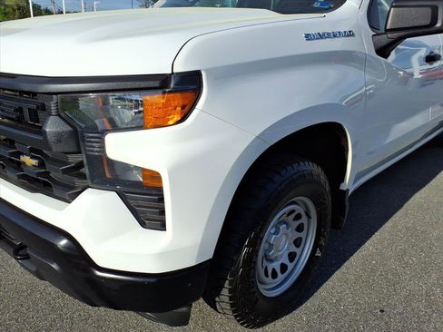 Used 2023 Chevrolet Silverado 1500 W/T w/ WT Value Package AWD/4WD image 8