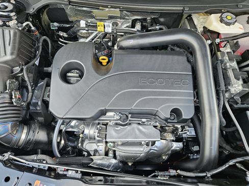 New 2027 Chevrolet Equinox LT w/ Convenience Package II FWD image 26