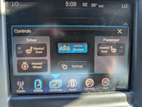 Used 2015 Chrysler 200 S w/ Navigation & Sound Group I image 25