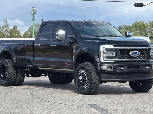 Used 2024 Ford F450 Limited w/ FX4 Off-Road Package AWD/4WD image 9