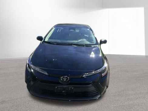 Certified 2024 Toyota Corolla LE FWD image 3