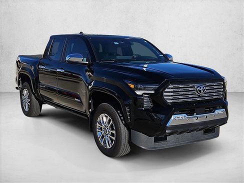 Used 2024 Toyota Tacoma Limited image 3