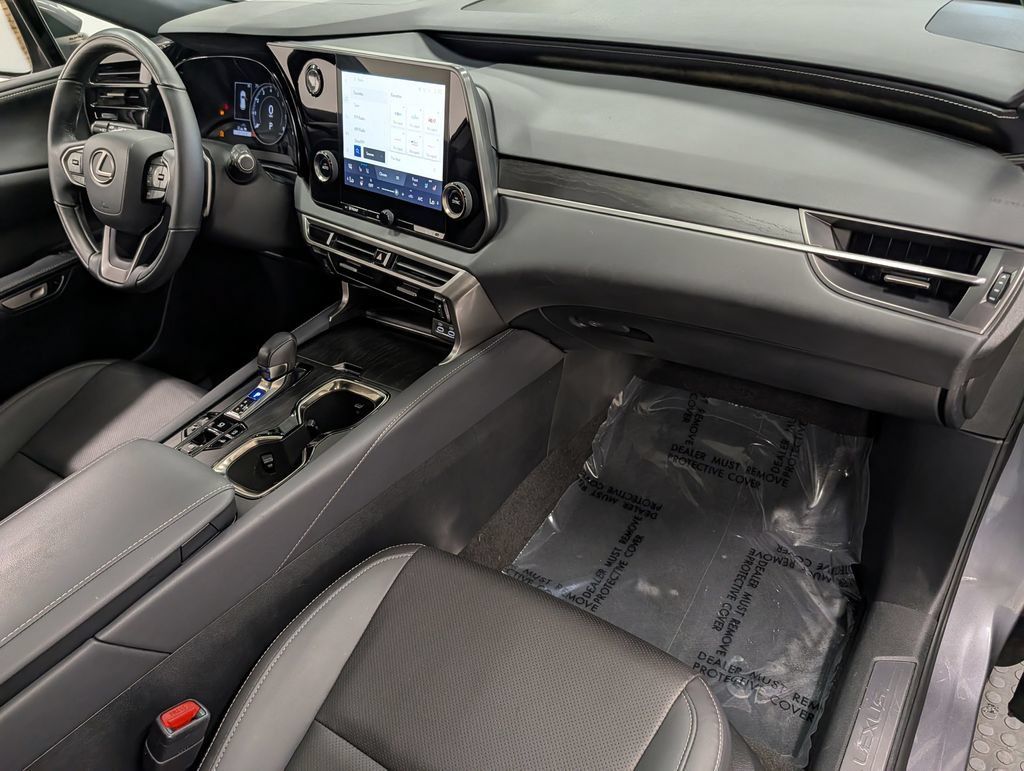 Used 2023 Lexus RX 350 Premium w/ Accessory Package AWD/4WD image 33