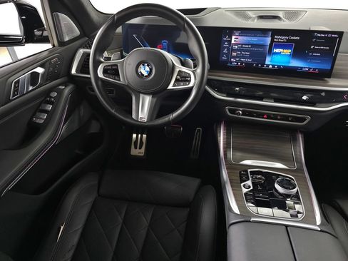 Used 2024 BMW X7 xDrive40i w/ Executive Package AWD/4WD image 21