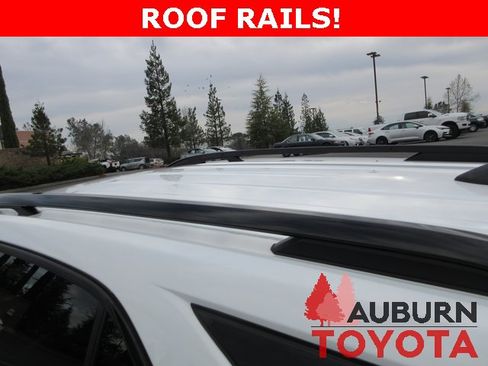 Used 2023 Chevrolet Equinox RS w/ RS Leather Package image 10