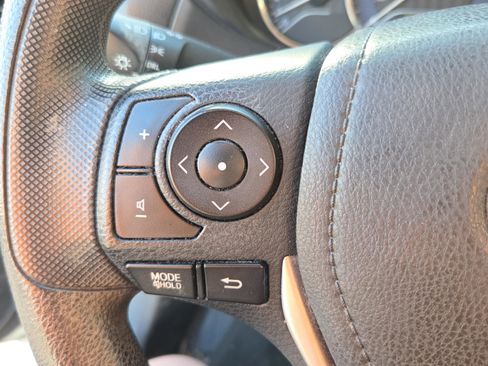 Used 2016 Toyota Corolla L FWD image 23