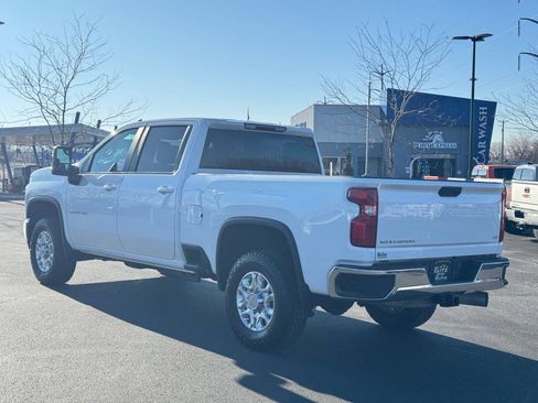 Used 2023 Chevrolet Silverado 2500 LT w/ Convenience Package image 9