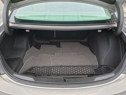 Used 2017 Buick LaCrosse Preferred image 5