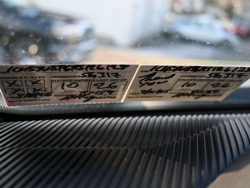 Used 2024 Jeep Wagoneer Series II w/ Flexible Seating Group image 3