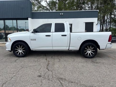 Used 2016 RAM 1500 Express RWD image 13