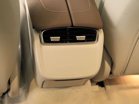Used 2025 Mercedes-Benz EQS 450+ Sedan image 22
