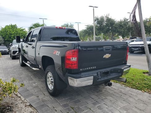 Used 2008 Chevrolet Silverado 2500 LT w/ 2LT Convenience Package AWD/4WD image 4