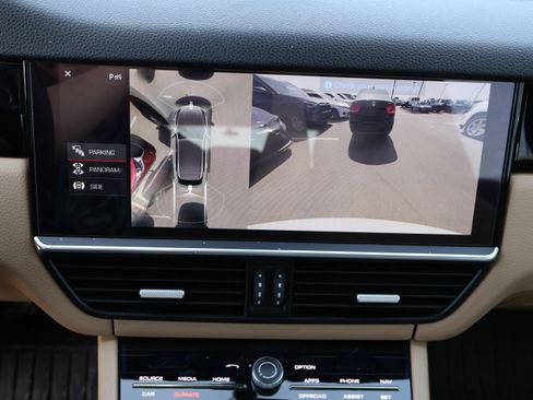 Used 2019 Porsche Cayenne SUV AWD image 70