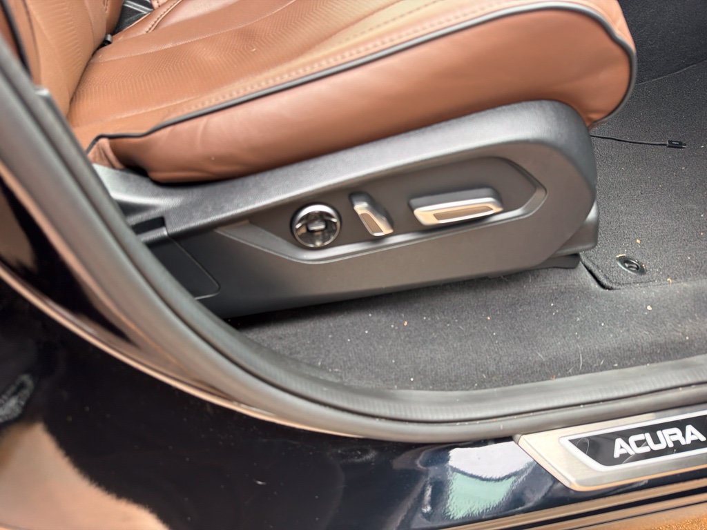 Used 2023 Acura MDX w/ Advance Package AWD/4WD image 13