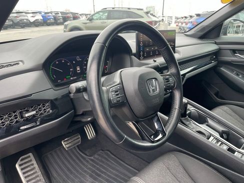 Used 2024 Honda Accord Sport image 9