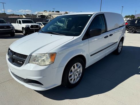 Used 2014 RAM C/V Tradesman image 7