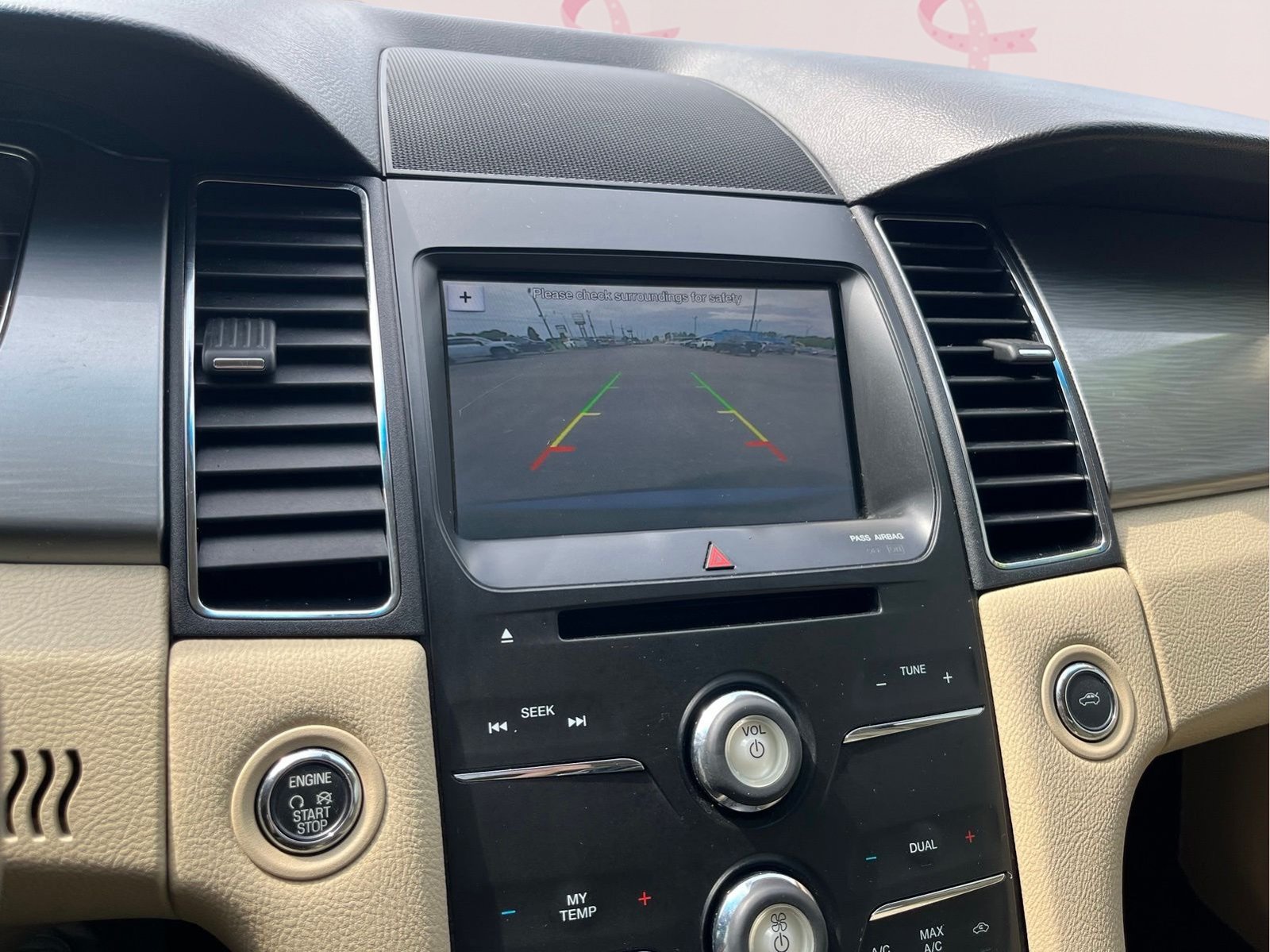 Used 2019 Ford Taurus SEL w/ Equipment Group 201A AWD/4WD image 17