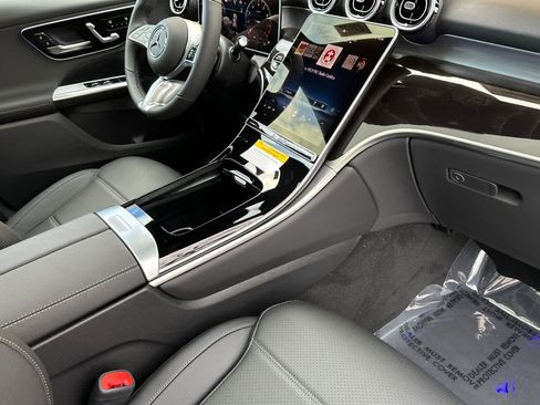 New 2026 Mercedes-Benz GLC 300 4MATIC image 15