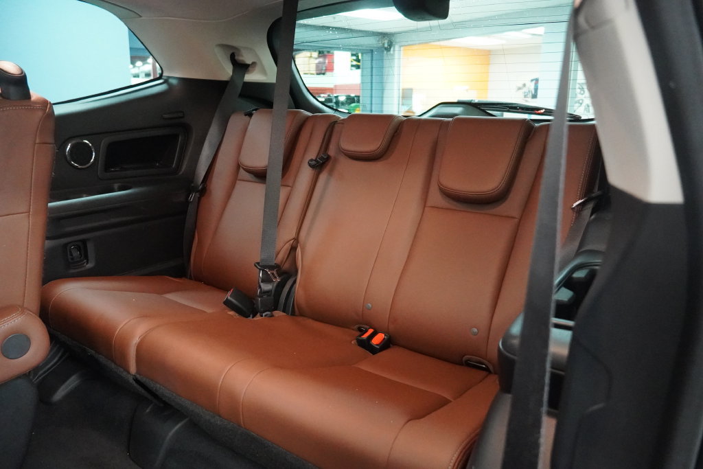 Used 2020 Subaru Ascent Touring AWD/4WD image 29