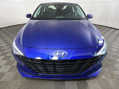 Certified 2023 Hyundai Elantra SEL w/ Cargo Package FWD image 8