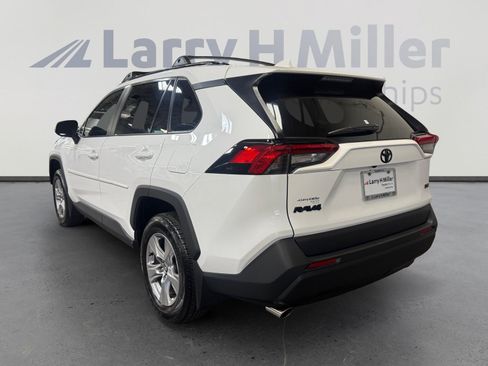 Certified 2025 Toyota RAV4 XLE w/ Convenience Package FWD image 3