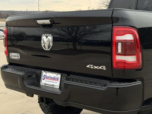 Used 2022 RAM 2500 Limited image 6