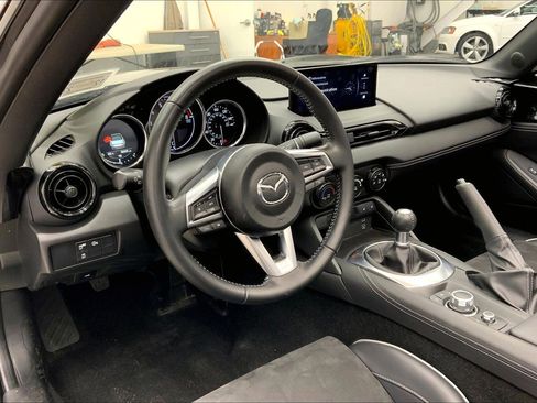 Used 2024 MAZDA MX-5 Miata Club w/ Brembo/BBS Recaro Package image 13