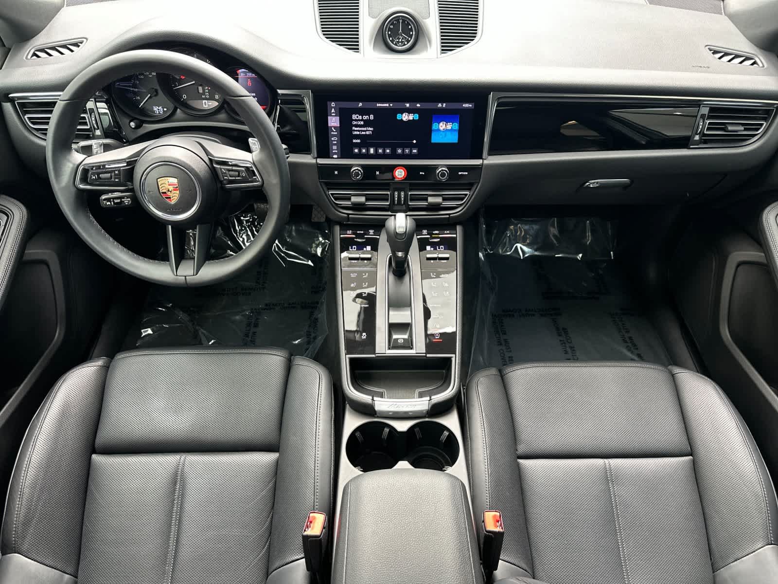 Certified 2025 Porsche Macan AWD/4WD image 6