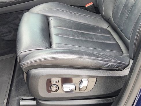 Used 2022 BMW X5 sDrive40i w/ M Sport Package image 25