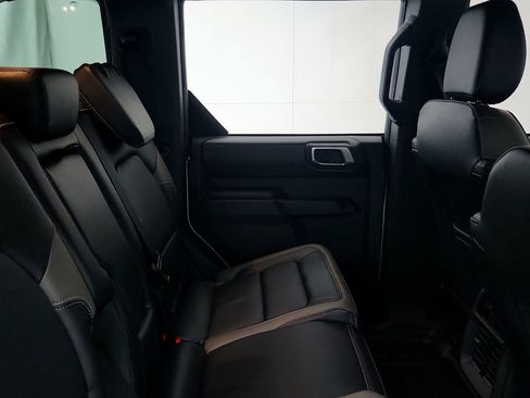 Used 2025 Ford Bronco Outer Banks AWD/4WD image 28