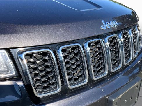 Used 2019 Jeep Grand Cherokee Limited AWD/4WD image 30