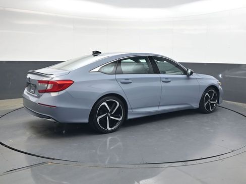 Used 2022 Honda Accord Sport image 4