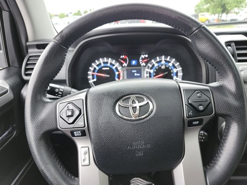 Used 2018 Toyota 4Runner SR5 Premium AWD/4WD image 21