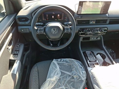 New 2026 Honda Pilot Sport image 7