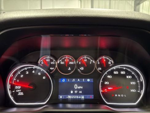 Used 2019 Chevrolet Silverado 1500 LT w/ Convenience Package image 6