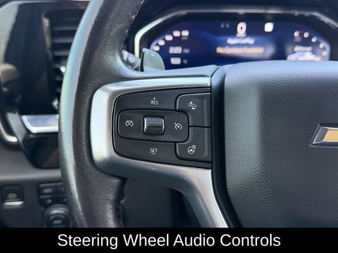Used 2022 Chevrolet Silverado 1500 LTZ w/ LTZ Convenience Package II AWD/4WD image 16