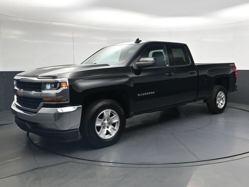 Used 2019 Chevrolet Silverado 1500 LT AWD/4WD image 8