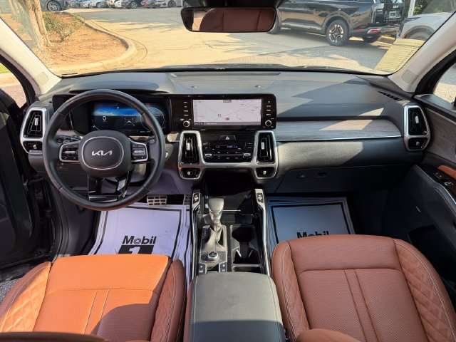 Certified 2023 Kia Sorento SX Prestige AWD/4WD image 15