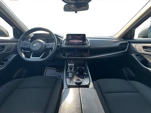 Used 2024 Nissan Rogue S AWD/4WD image 13