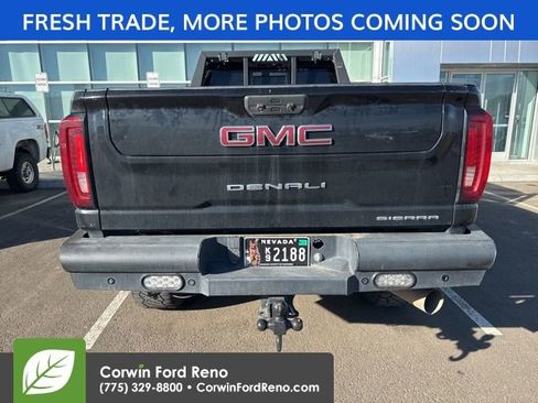 Used 2021 GMC Sierra 3500 Denali w/ Denali Black Diamond Edition image 5