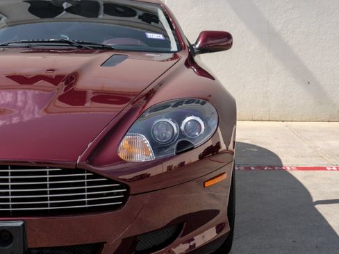 Used 2005 Aston Martin DB9 Coupe RWD image 41