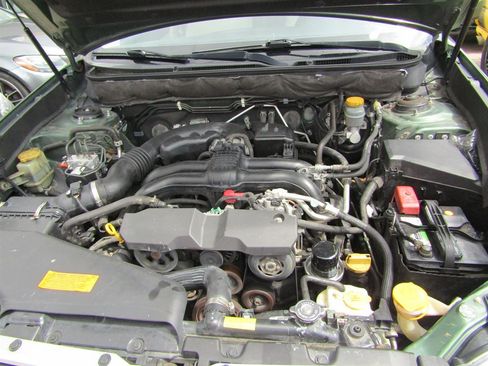 Used 2014 Subaru Outback 2.5i Limited AWD/4WD image 13